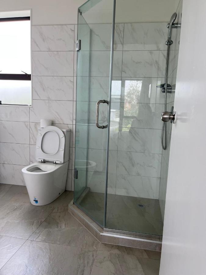 Totara Vale, Free Coffee, Parking And Wifi, Near Glenfield Mall And Highway 18,1 Auckland Luaran gambar